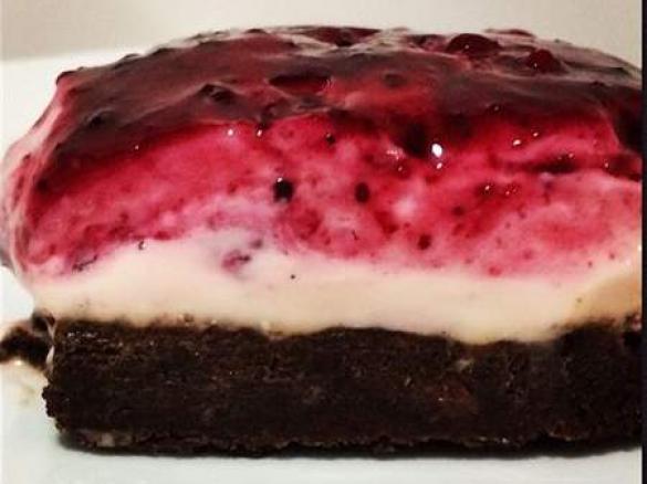 Berrylicious No Bake Cheesecake