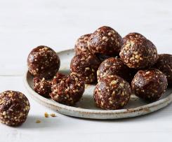 Variation Ferrero Rocher Bliss Balls