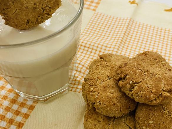 Peanut Butter Protein Cookies