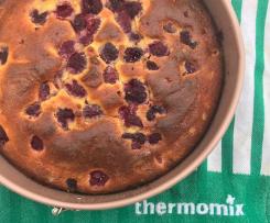 Ditch the Carbs Flourless Berry Sponge