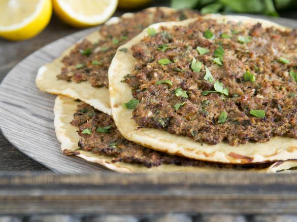 Spiced lamb flatbread