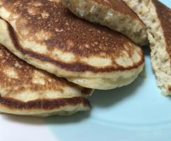 Chia Banana Yoghurt Pancakes