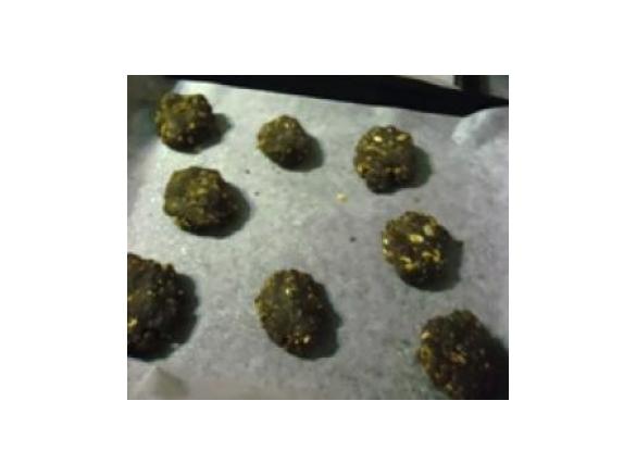 Anzac Biscuits ** using black molasses - Tweeked from EC