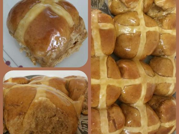 Sticky Date Hot cross buns