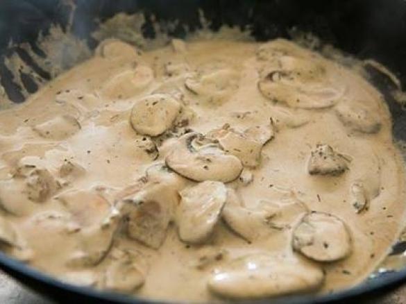 Creamy chefs beef stroganoff