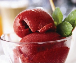 Raspgremold - Raspberry, Spinach and Almond Milk Sorbet