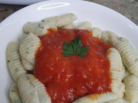 Ravjul Inspired Gnocchi with garlic tomato sauce