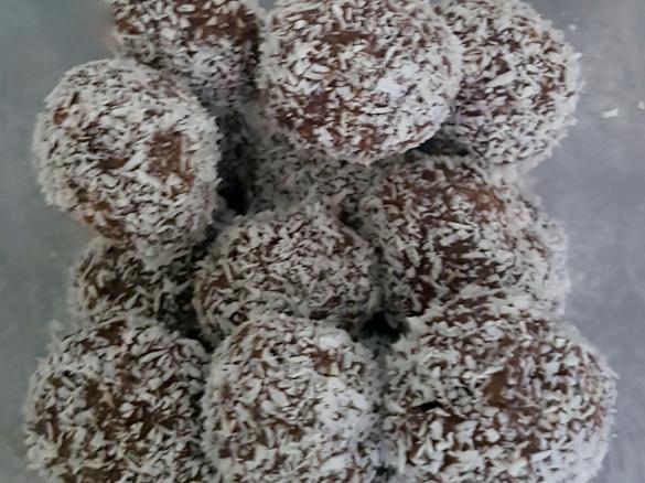 Quick and easy rum balls