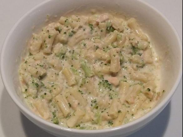 Salmon & Broccoli Pasta 