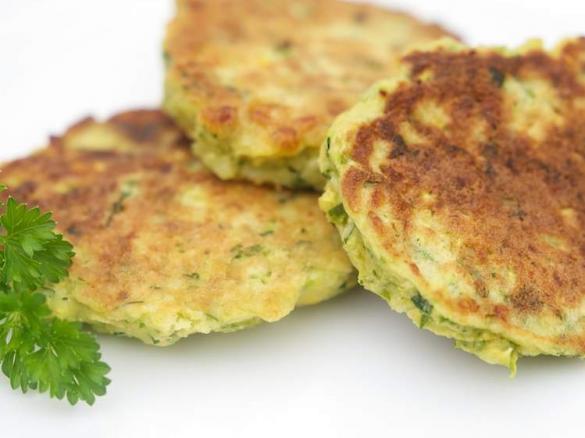 Zucchini and Halloumi Fritters