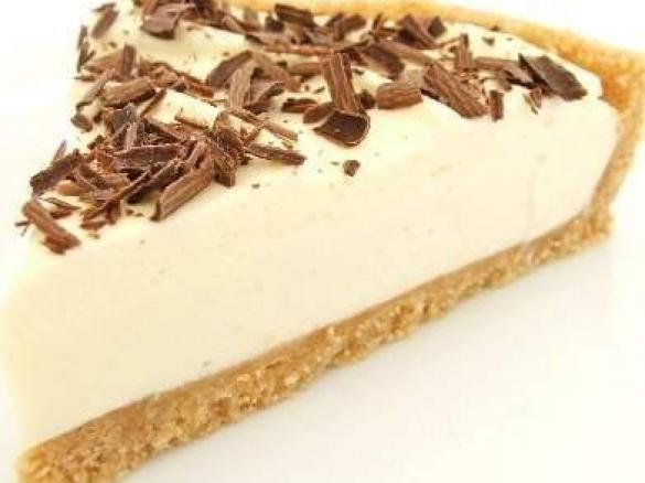 Easy Peezy Lemon Squeezy No Bake Cheesecake!