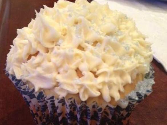 Classic Vanilla Cup Cakes