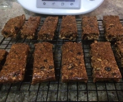 Sweet and Salty Museli Bars - Crunchy