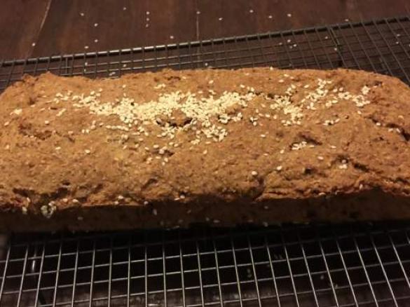 Vegan Banana Bread (Oil free and sugar free) from lovefoodeat.com