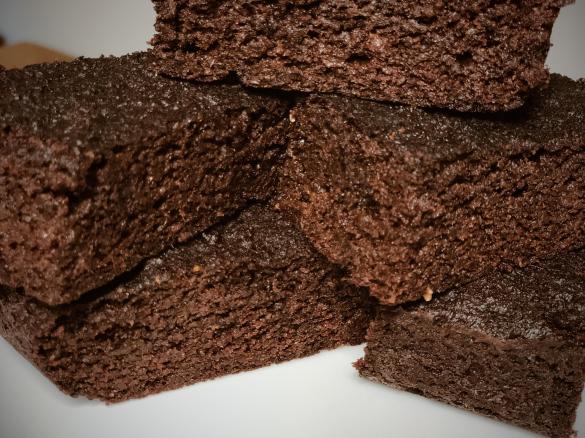 Beetroot & Chocolate cake (GF & refined sugar free)