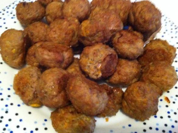 Meatballs with Mash and Mushroom sauce