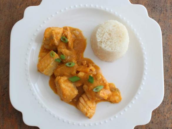 Vietnamese fish curry with sticky rice