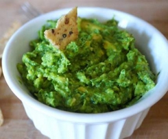 Kale, Tahini & Macadamia Dip