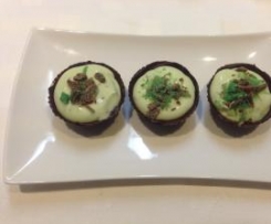 Peppermint Cheesecake Slice / Cups