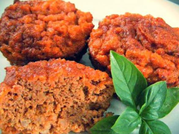 Tomato Bacon Muffins