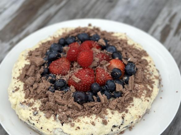 Leanie's Choc Chip Cheesecake