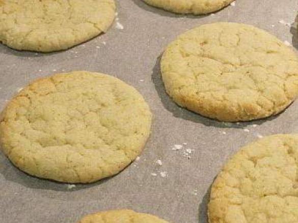 Egg Yolk Lime Cookies