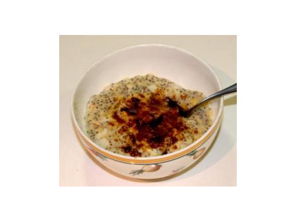 Banana, quinoa and chia porridge