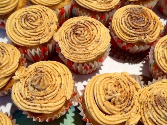 Banana and peanut butter cupcakes