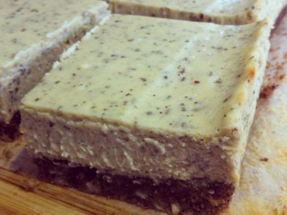 Lemon Myrtle and Wattleseed Cheesecake (grain and sugar free)