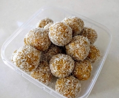 Healthy Apricot, Nut & Seeds Bliss Balls