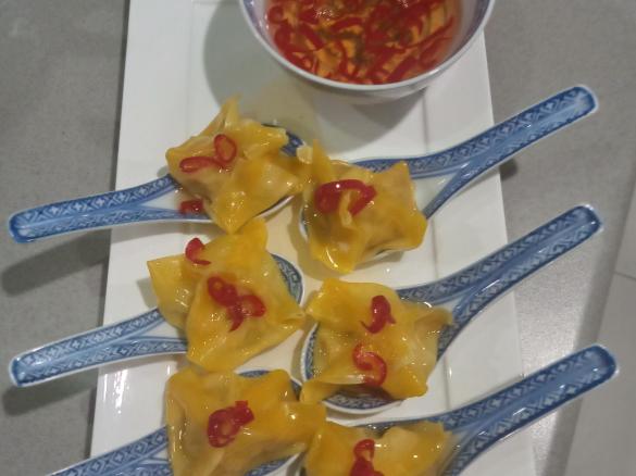 Steamed Chicken Dumplings with Chilli Glaze