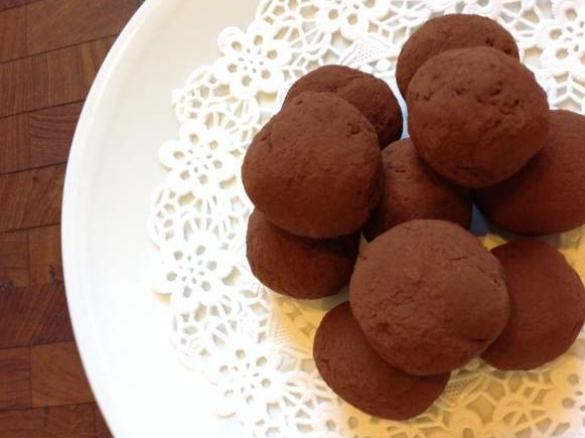 Dark Chocolate Fruitcake Truffles