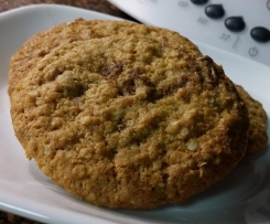 Quinoa Flakes Choc Chip Salted Cookies