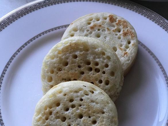 PROPER BRITISH CRUMPETS