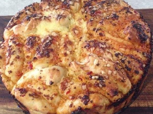 Sweet Chilli & Cheese Pull Apart