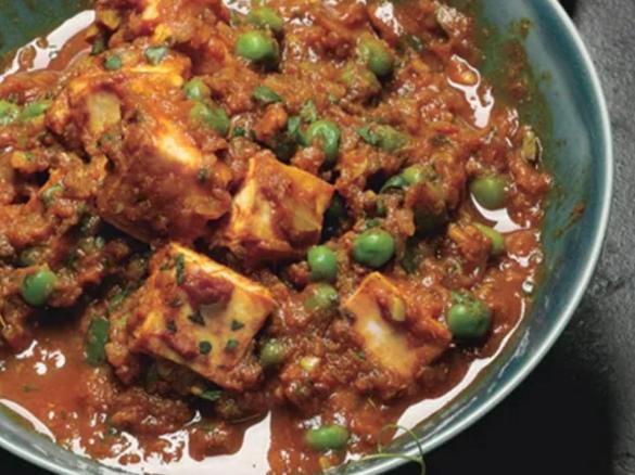 Baked Ricotta and Pea Curry