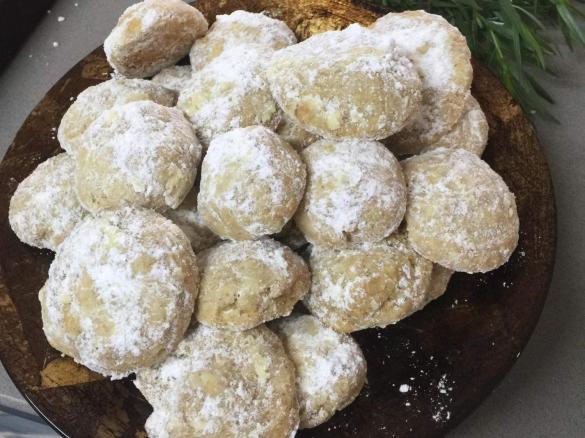 Southern Pecan Butter Balls