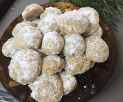 Southern Pecan Butter Balls