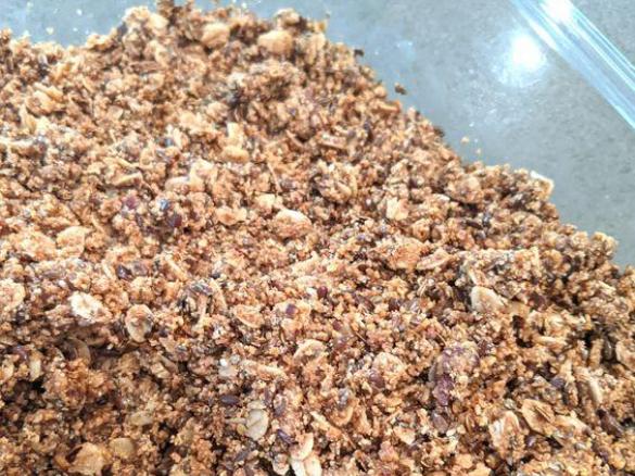 Easy Toasted Muesli (Healthy, Low Carb, Tasty!)