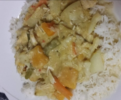 HUNTERS THAI GREEN CURRY (Chicken & veg)