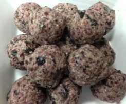 ALISON'S BERRYLICIOUS AMAZEBALLS