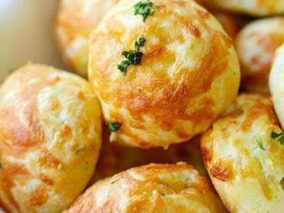 Keto Cheese Puffs