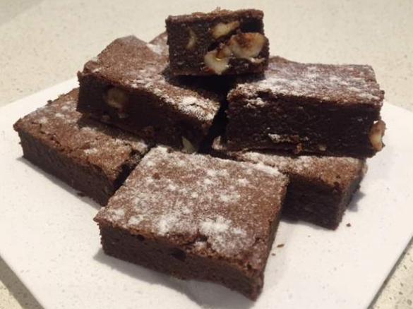Chocolate and Macadmia Brownie