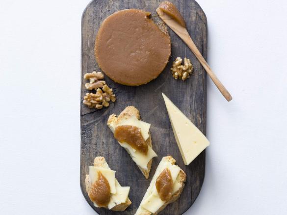 Apple and ginger paste