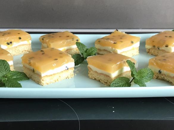 Kim's Passionfruit Slice (Nan's Recipe <3)
