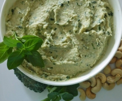 Dairy-Free Kale, Basil and Cashew Dip
