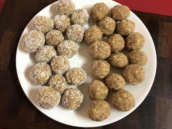 Almond and Lemon Bliss Balls