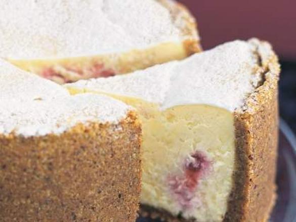 White Chocolate Raspberry Cheesecake