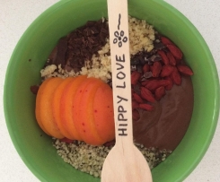 HIPPY HAZELNUT SMOOTHIE BOWL