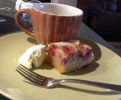 raspberry & coconut slice